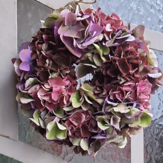 Couronne de porte naturelle. Hydrangeas, Automne